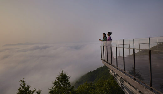 北海道・トマムの「雲海テラス」がリニューアルオープン　展望デッキを広く改装